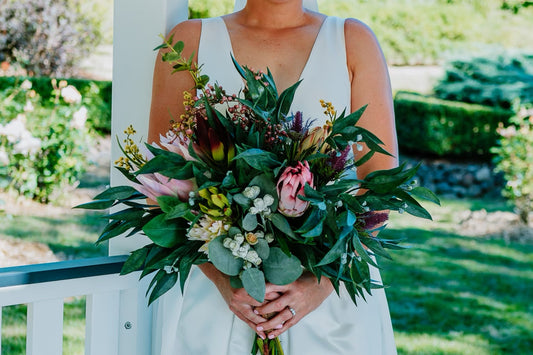Custom Bridal Bouquet & Buttonholes